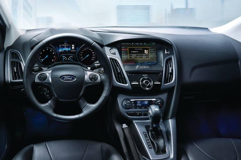 Ford Focus 3 Titanium — Interior / bord