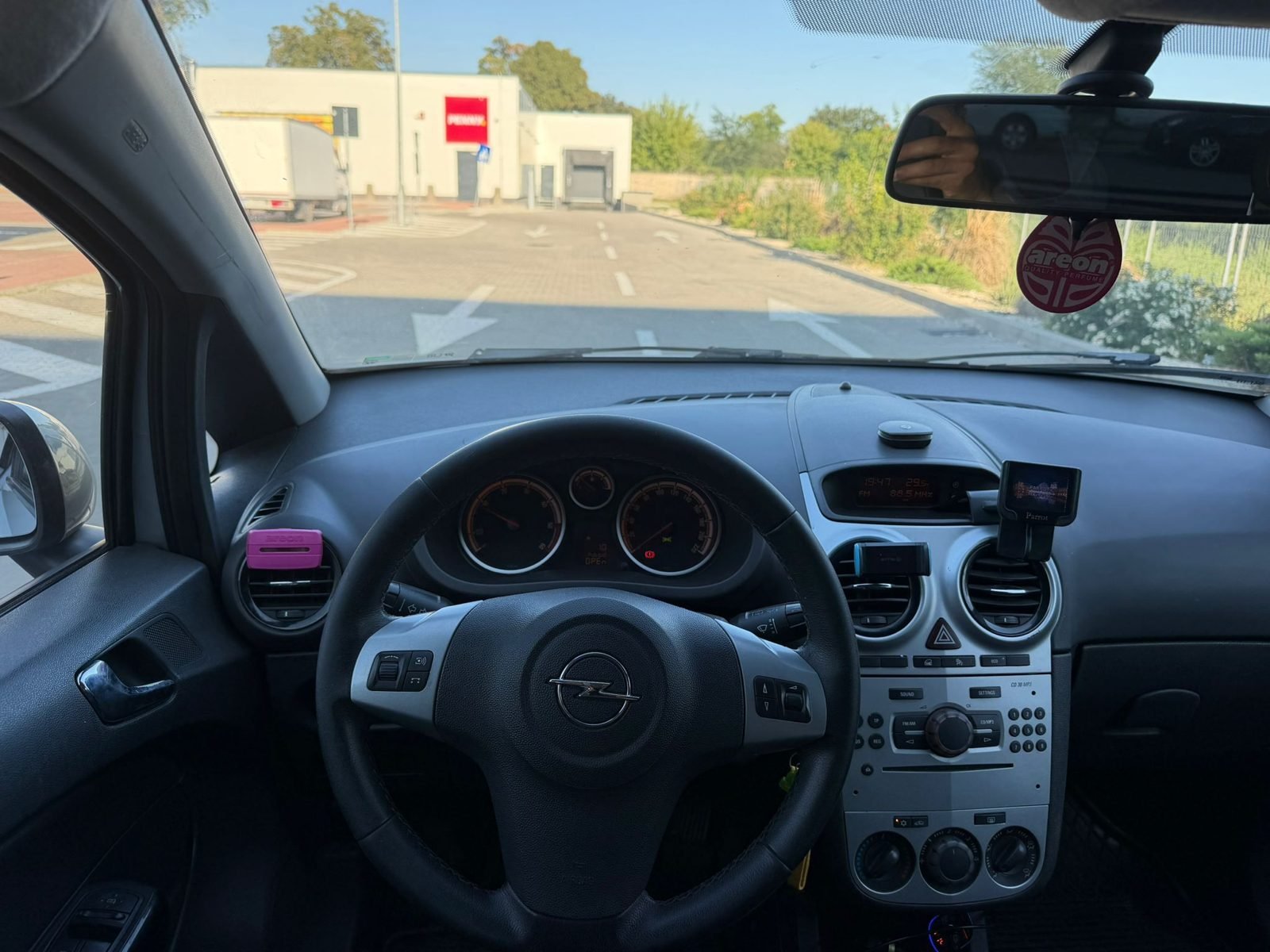 Opel Corsa 1.4 diesel — Bord